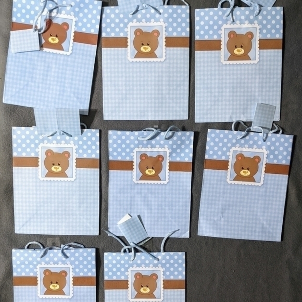 Set of 8 Baby shower gift bags teddy bear med size